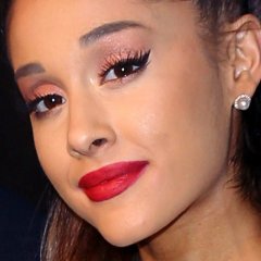 The Easiest Trick to Prevent Eyeliner From Smudging The Easiest Trick to Prevent Eyeliner From Smudging