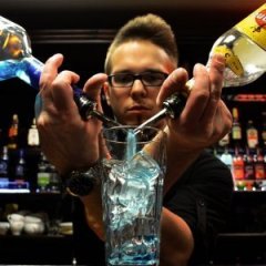 The Real Reason Why Your Bartender Hates You