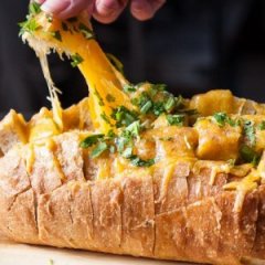 How to Make Tailgate Pull-Apart Bread