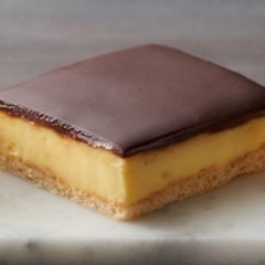 These 5 Ingredients Eclair Bars Are Delicious These 5 Ingredients Eclair Bars Are Delicious