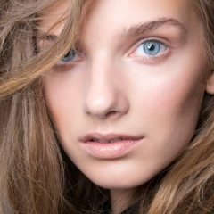 You're Actually Using Dry Shampoo Totally Wrong You're Actually Using Dry Shampoo Totally Wrong