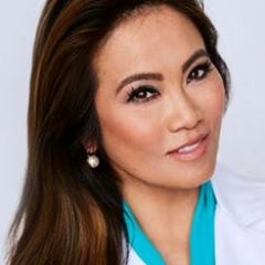 8 Highly Informative Things We Learned from Dr. Pimple Popper