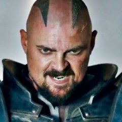 Things Only Adults Notice in 'Thor: Ragnarok' Things Only Adults Notice in 'Thor: Ragnarok'