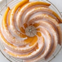 Lemon Cream Cheese Bundt Cake With Lemon Glaze
