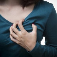 This Symptom Could Be a Sign of a Heart Attack in Women