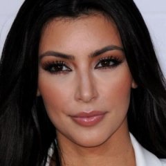 12 Unusual Ways Celebrities Hydrate Their Skin