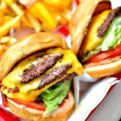 Why In-N-Out Burger Pays Its Employees Really Well Why In-N-Out Burger Pays Its Employees Really Well