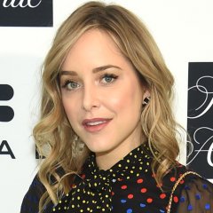 Jenny Mollen: Stop Pretending Motherhood Is Easy Jenny Mollen: Stop Pretending Motherhood Is Easy