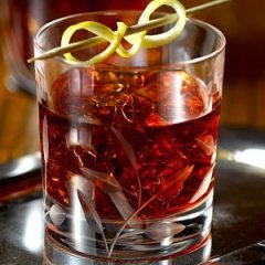 8 Cocktail Orders That Will Impress Your Date