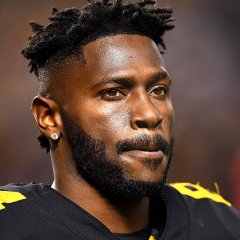 Two Teams Drop Out as Steelers Near Antonio Brown Deal Two Teams Drop Out as Steelers Near Antonio Brown Deal