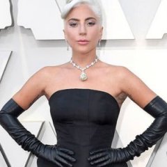 Only 3 People Have Ever Worn Lady Gaga's Oscars Necklace Only 3 People Have Ever Worn Lady Gaga's Oscars Necklace