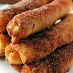 Crescent Cheesecake Roll-Ups Are Just As Good As They Sound Crescent Cheesecake Roll-Ups Are Just As Good As They Sound