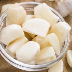 The Biggest Mistakes Everyone Makes Cooking with Garlic The Biggest Mistakes Everyone Makes Cooking with Garlic