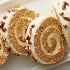 Easy to Make Carrot Cake Rolls Easy to Make Carrot Cake Rolls