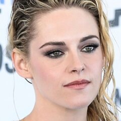 The Truth About Kristen Stewarts Fiancée